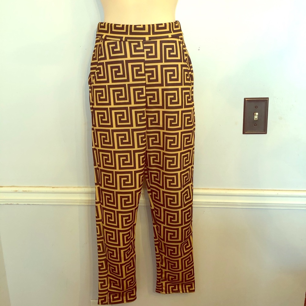Graphic pants